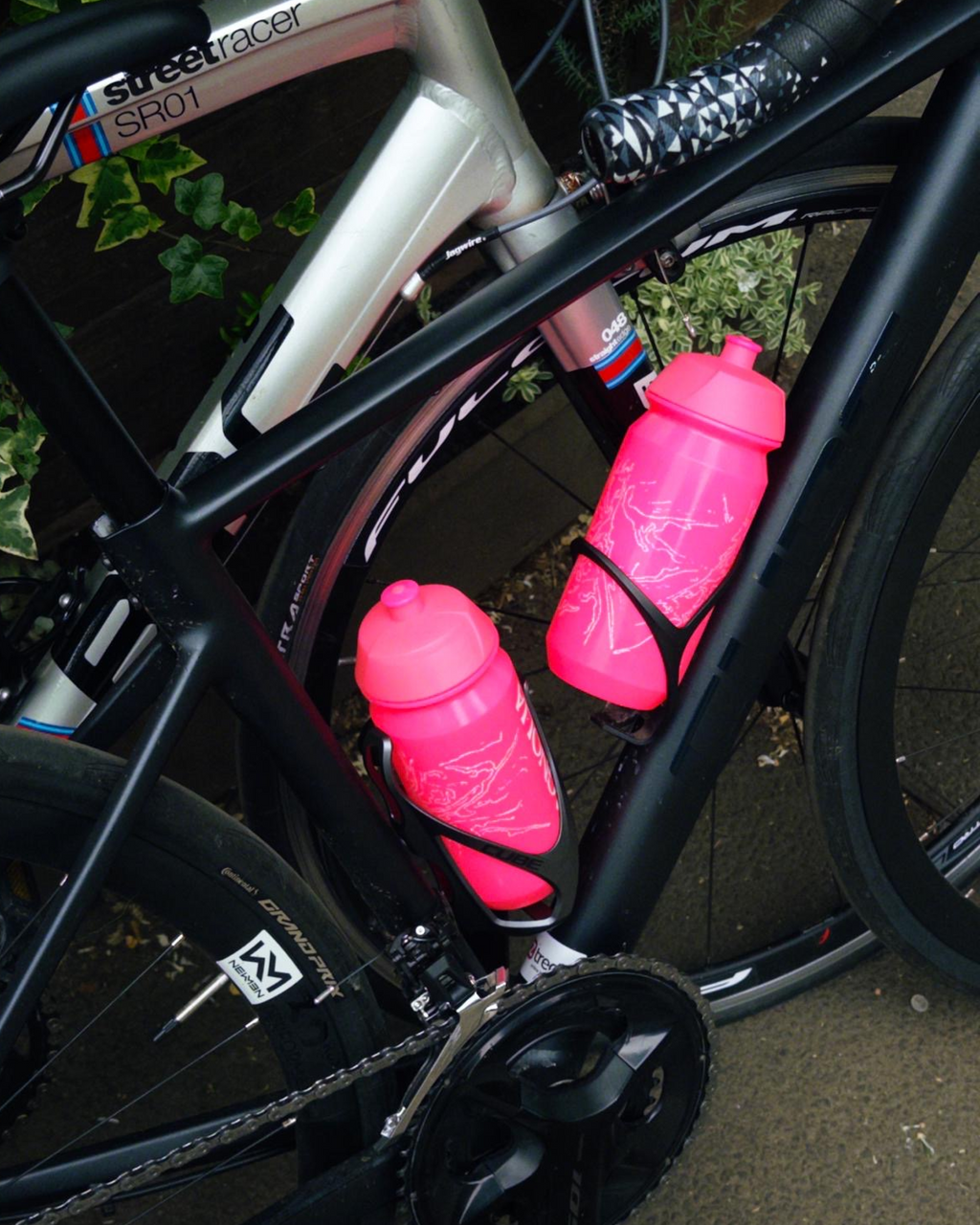 GRIT BOTTLE